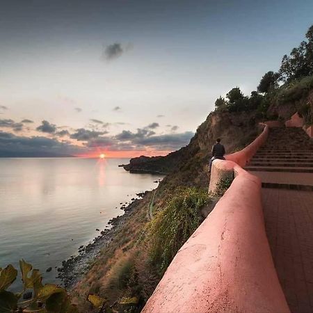 Lontano Dal Caos A Due Passi Dal Mare Villa Condro Kültér fotó