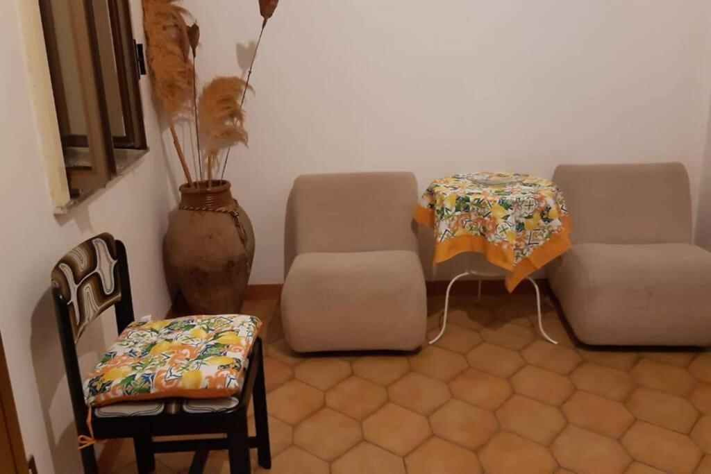 Lontano Dal Caos A Due Passi Dal Mare Villa Condro Kültér fotó