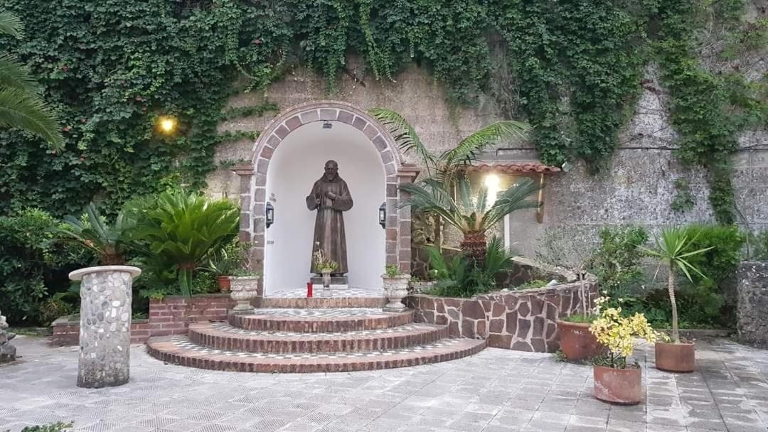 Lontano Dal Caos A Due Passi Dal Mare Villa Condro Kültér fotó