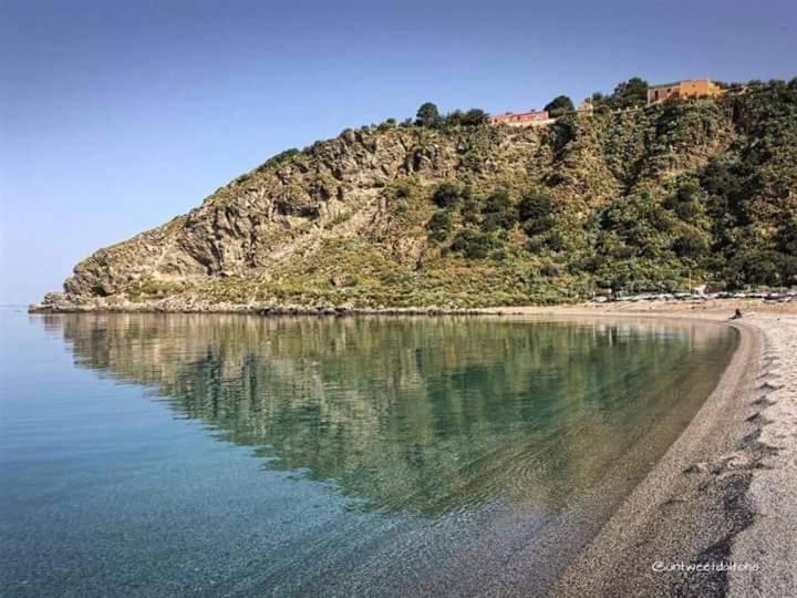 Lontano Dal Caos A Due Passi Dal Mare Villa Condro Kültér fotó